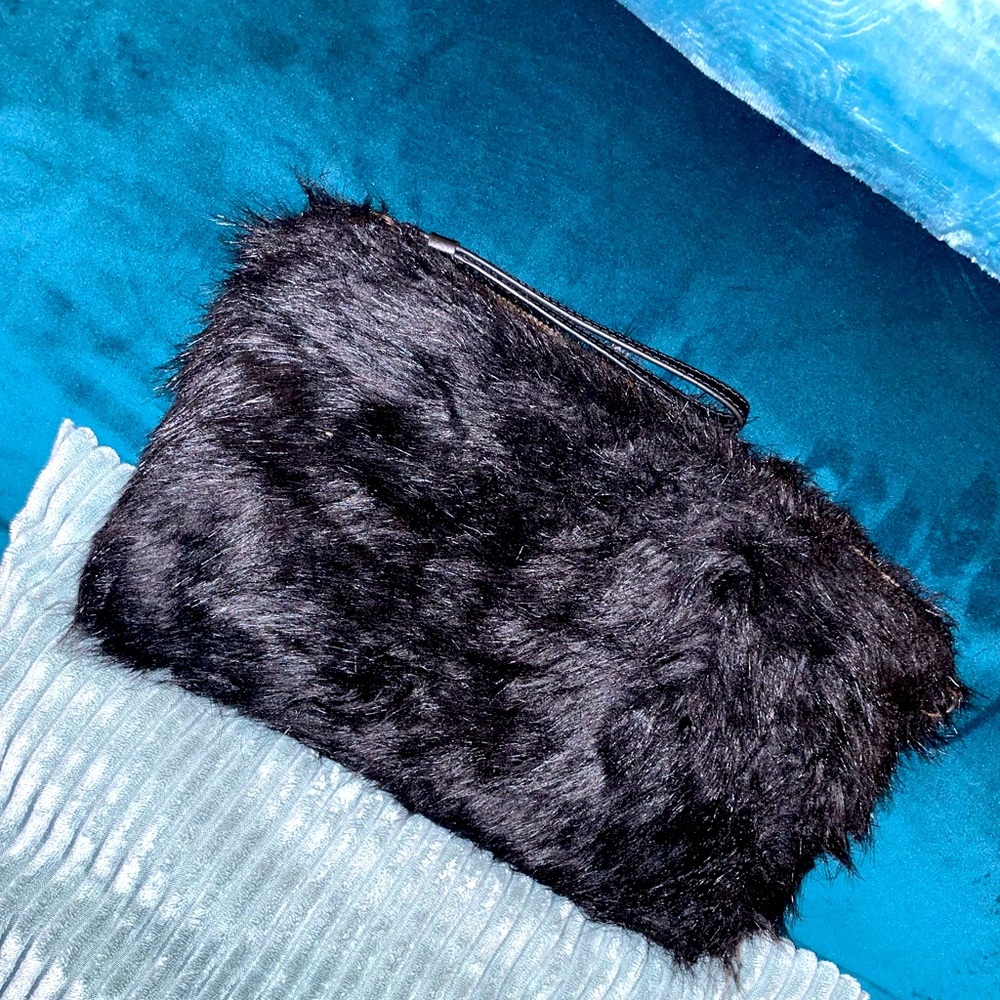 Furry black Clutch